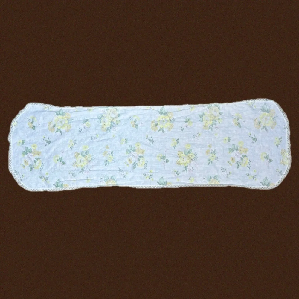 Vintage Yellow Rose Table Runner Lace Trim Floral Cottage Grandma Core Granny